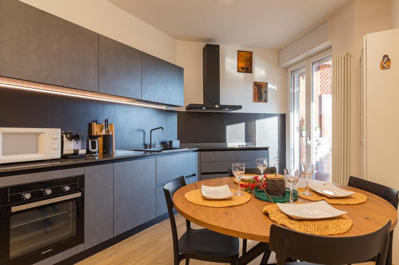 Luxury Apartment Near Navigli - Anemoni 5 Milan Bagian luar foto