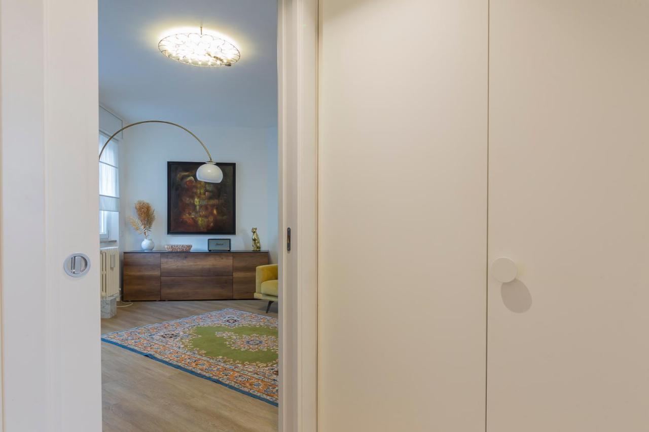 Luxury Apartment Near Navigli - Anemoni 5 Milan Bagian luar foto