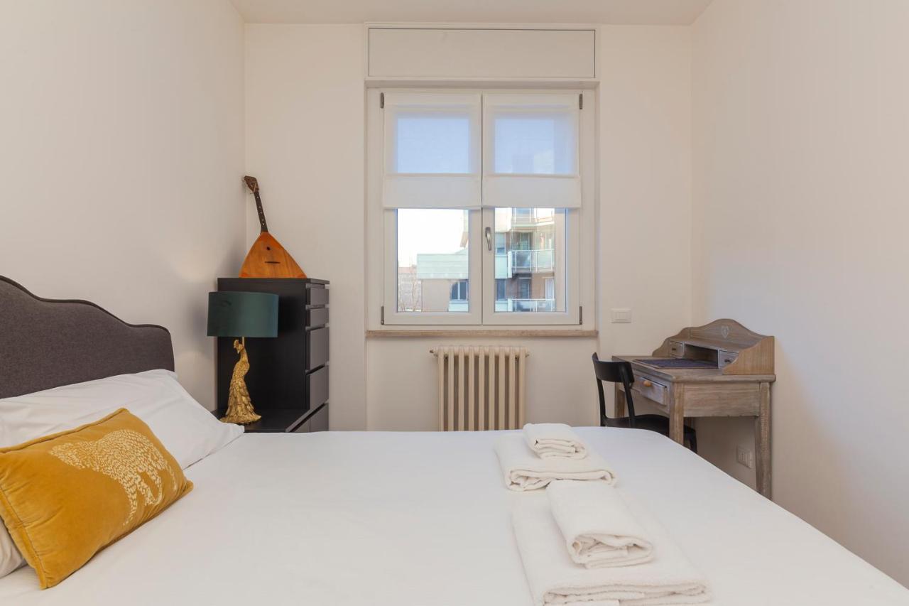 Luxury Apartment Near Navigli - Anemoni 5 Milan Bagian luar foto