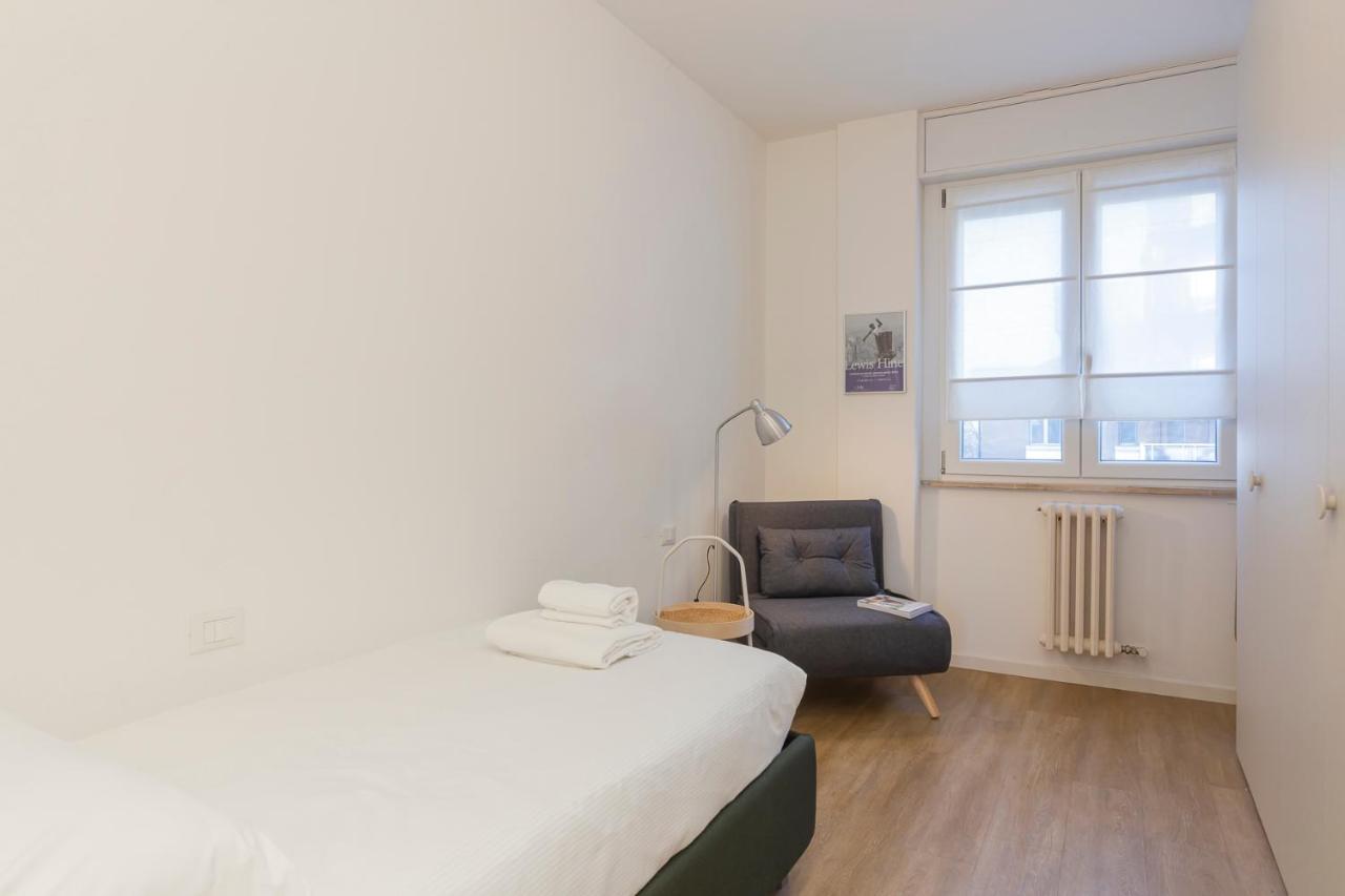 Luxury Apartment Near Navigli - Anemoni 5 Milan Bagian luar foto