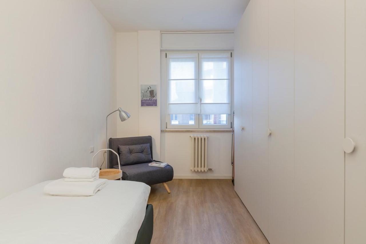 Luxury Apartment Near Navigli - Anemoni 5 Milan Bagian luar foto