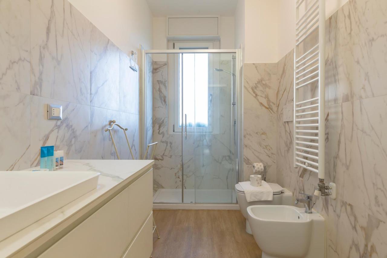 Luxury Apartment Near Navigli - Anemoni 5 Milan Bagian luar foto